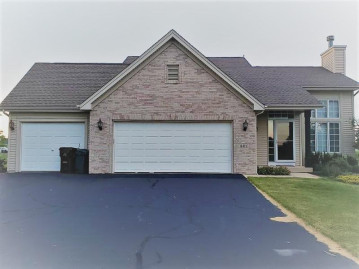 521 Heritage Drive, Stillman Valley, IL 61084