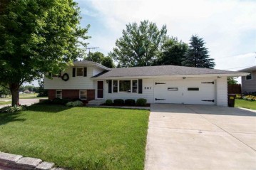 501 Hillcrest Drive, Stillman Valley, IL 61084