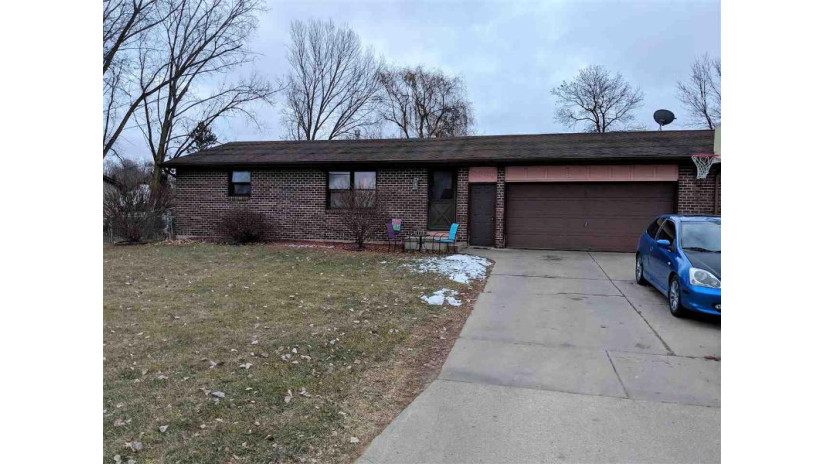 894 Cutty Sark Road Howard, WI 54303 by Keller Williams Green Bay $211,000