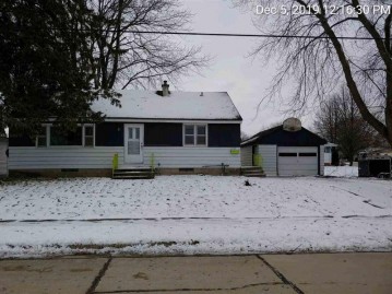 714 Buchholz, Two Rivers, WI 54241