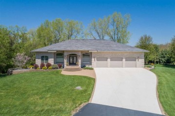 5178 Georgetown Court, Omro, WI 54963-9506