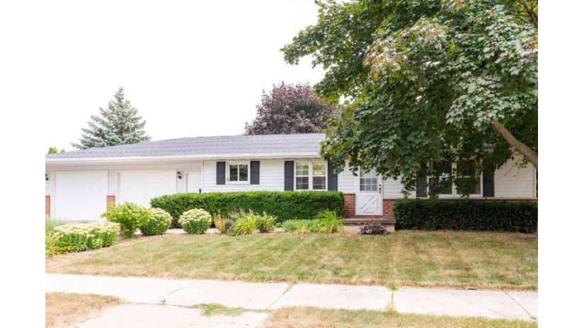 1007 Irene Street Green Bay, WI 54302 by Coldwell Banker Real Estate Group $149,900