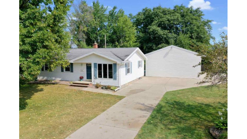 747 Karl Street Allouez, WI 54301 by Resource One Realty, Llc $174,900