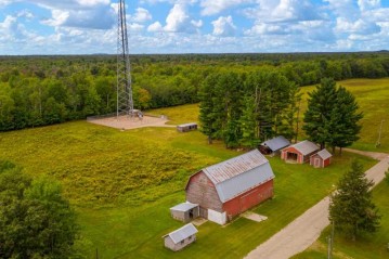 457 Badger Drive, Colburn, WI 54943