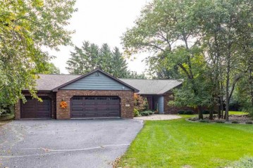 1894 Scarlet Oak Trail, Algoma, WI 54904