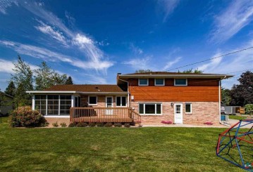 14 Windsor St, Superior, WI 54880