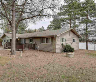 212 Carriage Rd, Montello, WI 53949