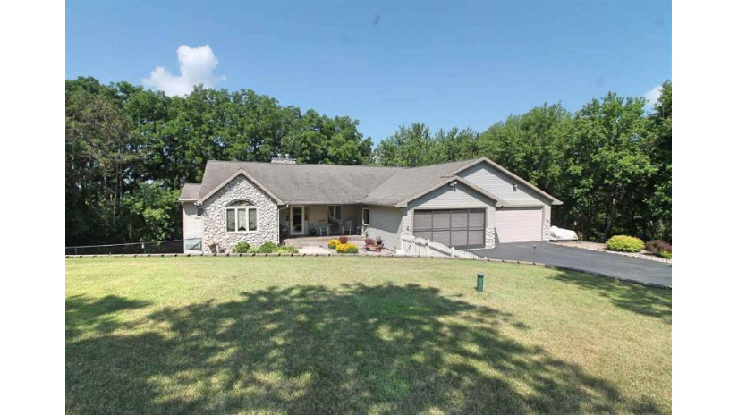 6507 N Hulstatt Dr Milton, WI 53563 by Briggs Realty Group, Inc $499,900