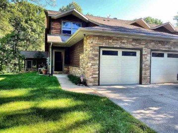3865-4 Greenway Crossing, Dell Prairie, WI 53965