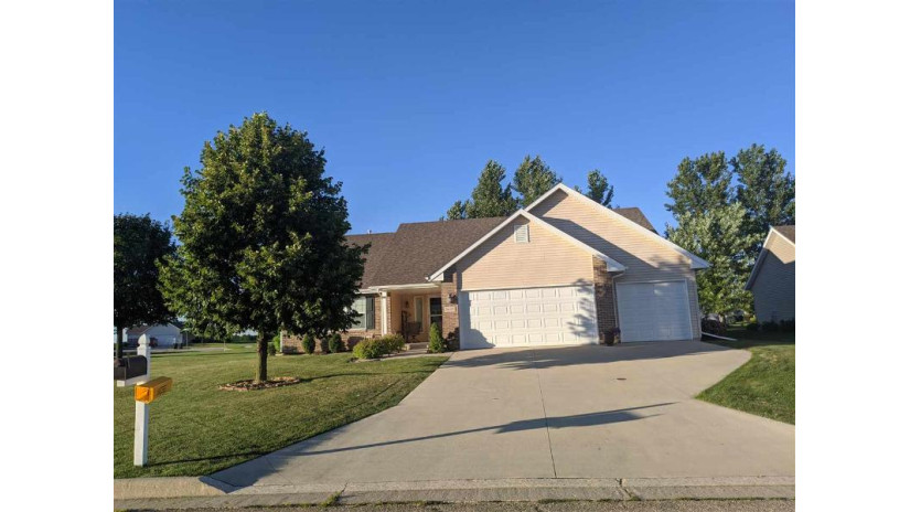 3635 Eagles Ridge Dr Beloit, WI 53511 by Badger Realty Team $259,000