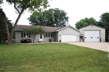 3784 W Jargo Rd, Cottage Grove, WI 53531