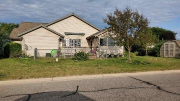 1625-1627 Meadowlark Ln, Prairie Du Sac, WI 53578