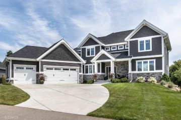 5654 Cottontail Dr, Westport, WI 53597