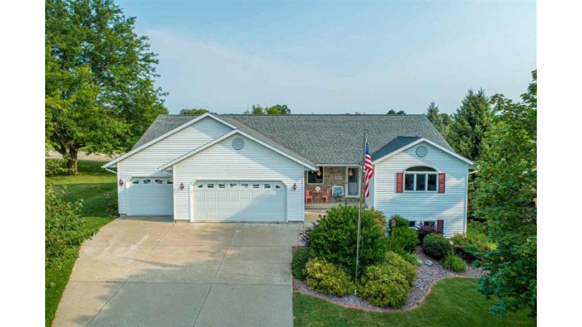 322 Alona Ln Lancaster, WI 53813 by Platteville Realty Llc $279,500