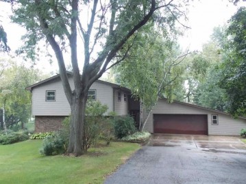 4423 E Mcbride Dr, Harmony, WI 53563