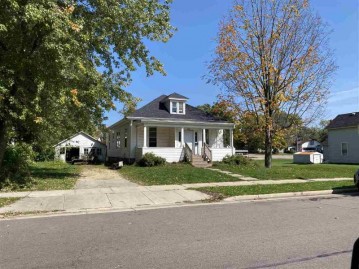 509 Martin St, Mauston, WI 53948