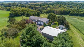 1465 70th Ave, Roberts, WI 54023