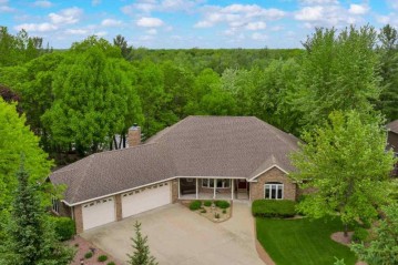 2441 River Bend Court, Plover, WI 54467