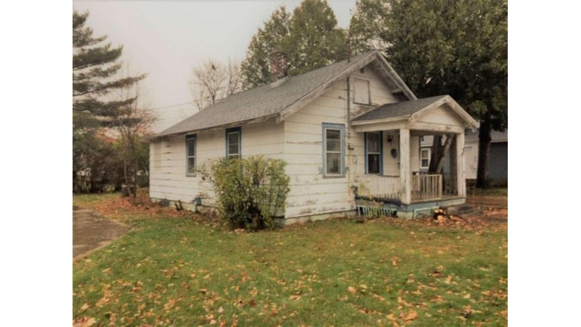 1341 Baker Street Wisconsin Rapids, WI 54494 by First Weber $28,900