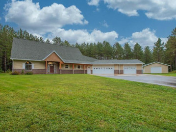 5246 Headquarters Tr, Pine Lake, WI 54501