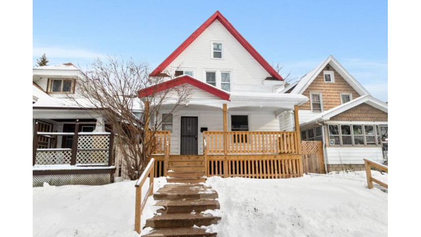 5434 N 36th St Milwaukee, WI 53209 by Boardwalk Realty LLC $85,000