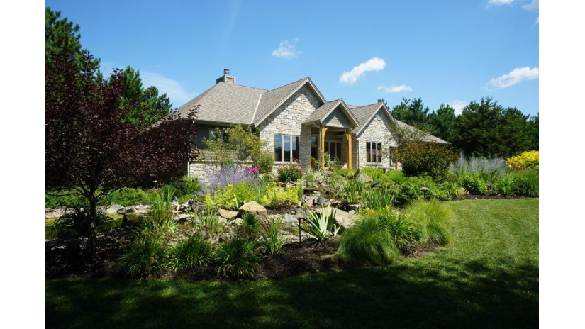 S22W35452 Parry Rd Ottawa, WI 53066 by Lake Country Flat Fee $674,900