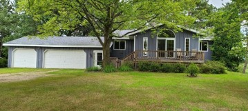 W19438 Sawmill Rd, Caledonia, WI 54630-8339