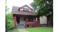 2756 N 40th St Milwaukee, WI 53210 by Midwest Executive Realty $3,625