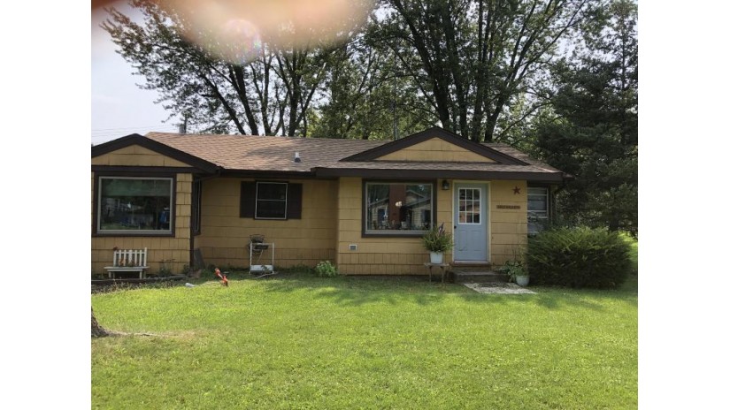 1513 Willow Dr. Twin Lakes, WI 53181 by Keller Williams North Shore West $125,000