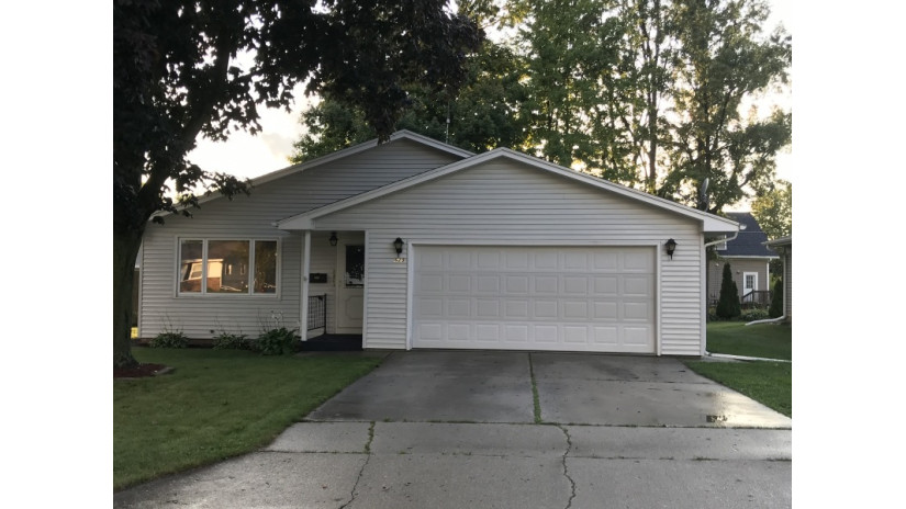 629 David Ave Sheboygan Falls, WI 53085 by Shorewest Realtors $180,000