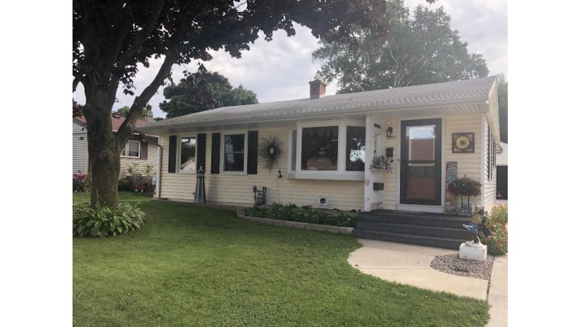 2713 Lincoln Ave Two Rivers, WI 54241 by Century 21 Aspire Group $99,900