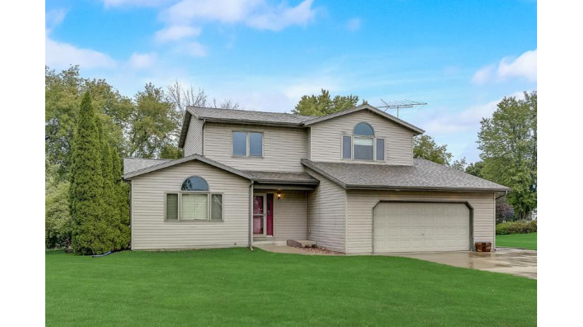 437 E Clancy St Jefferson, WI 53549 by RE/MAX Preferred~Johnson Creek $249,900