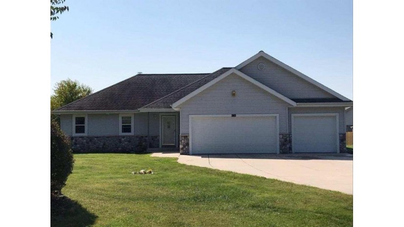 6911 Sandy Ln Waterford, WI 53185 by Century 21 Affiliated - Delafield $329,900