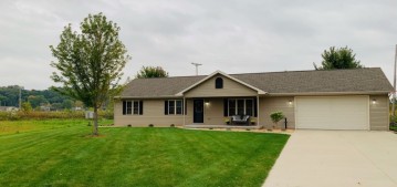 N7542 Meadowview Dr, Taycheedah, WI 54935-7410