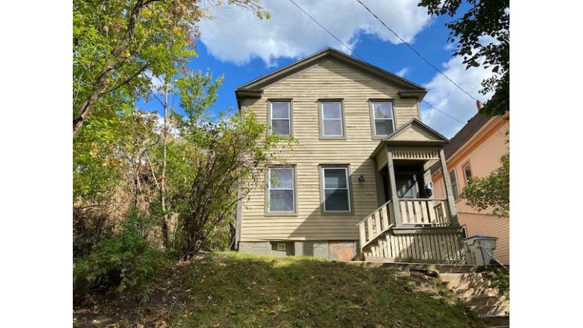 1836 N Palmer St Milwaukee, WI 53212 by Moore Real Estate $199,900