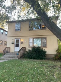 5931 N 68th St 5933, Milwaukee, WI 53218-1802