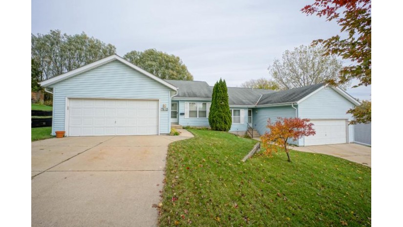 1908 Bonnie Ln 1910 Waukesha, WI 53188 by Lake Country Flat Fee $349,900