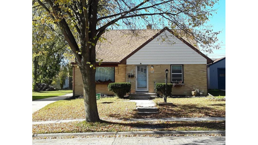 1626 S 20th St Sheboygan, WI 53081 by Keller Williams Empower $145,000