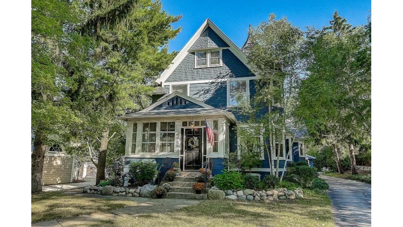 806 E Beaumont Ave Whitefish Bay, WI 53217 by Corcoran Realty & Co $899,900