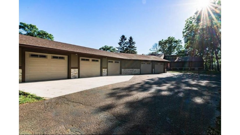 18099 70th Avenue Chippewa Falls, WI 54729 by Cb Brenizer/Chippewa $699,900