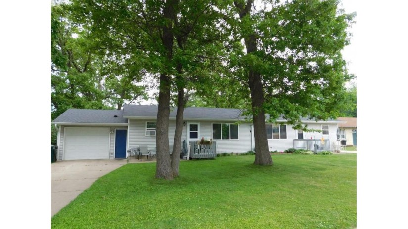 13114 8th Street Osseo, WI 54758 by Right Choice Realty $165,000