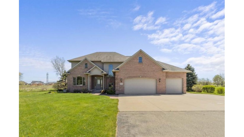 2759 W Honeysuckle Lane Grand Chute, WI 54913 by Century 21 Ace Realty $649,900