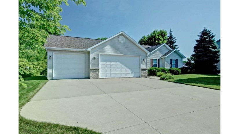 2395 Deerpath Circle Fox Crossing, WI 54956 by Century 21 Affiliated $314,900