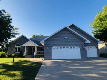 1203 E Ridlington Avenue, Shawano, WI 54166