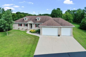 4839 Potters Crossing, Pittsfield, WI 54162