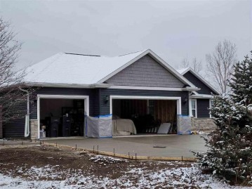 W4095 Thornwood Drive, Taycheedah, WI 54935