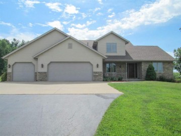 W2745 Cliff Moser Lane, Lessor, WI 54162-8357