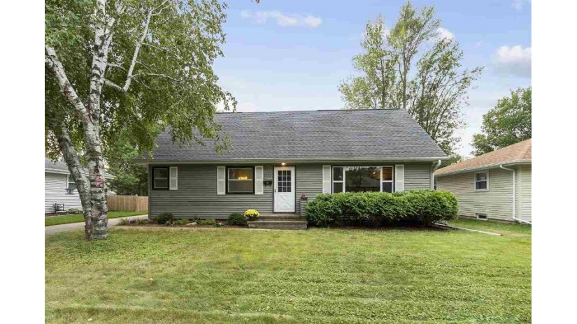 1137 W Taylor Street Appleton, WI 54914 by Century 21 Ace Realty $199,900