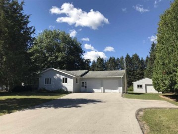 4075 Reforestation Road, Suamico, WI 54173