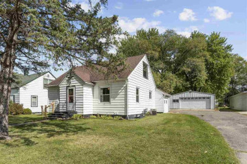 1118 Depot Street, Manawa, WI 54949